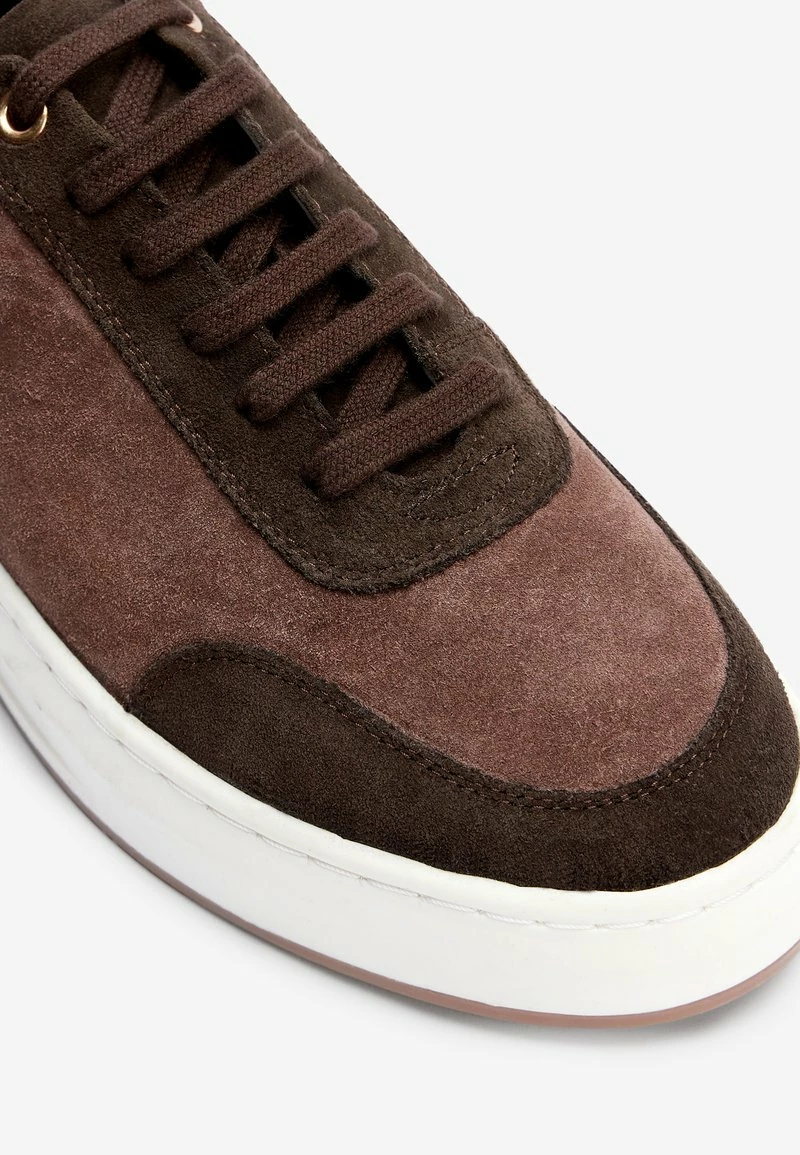 Next Damen SIGNATURE DETAIL - Sneaker Low - Dark Brown – Bild 4