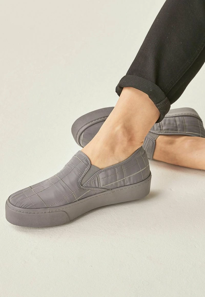 Next FOREVER COMFORT CHUNKY QUILTED - Sneaker Low - Grey | Damen – Bild 3