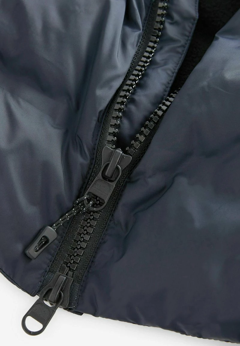 Next Herren SHOWER RESISTANT LONGLINE PUFFER - Weste - Navyblue – Bild 4