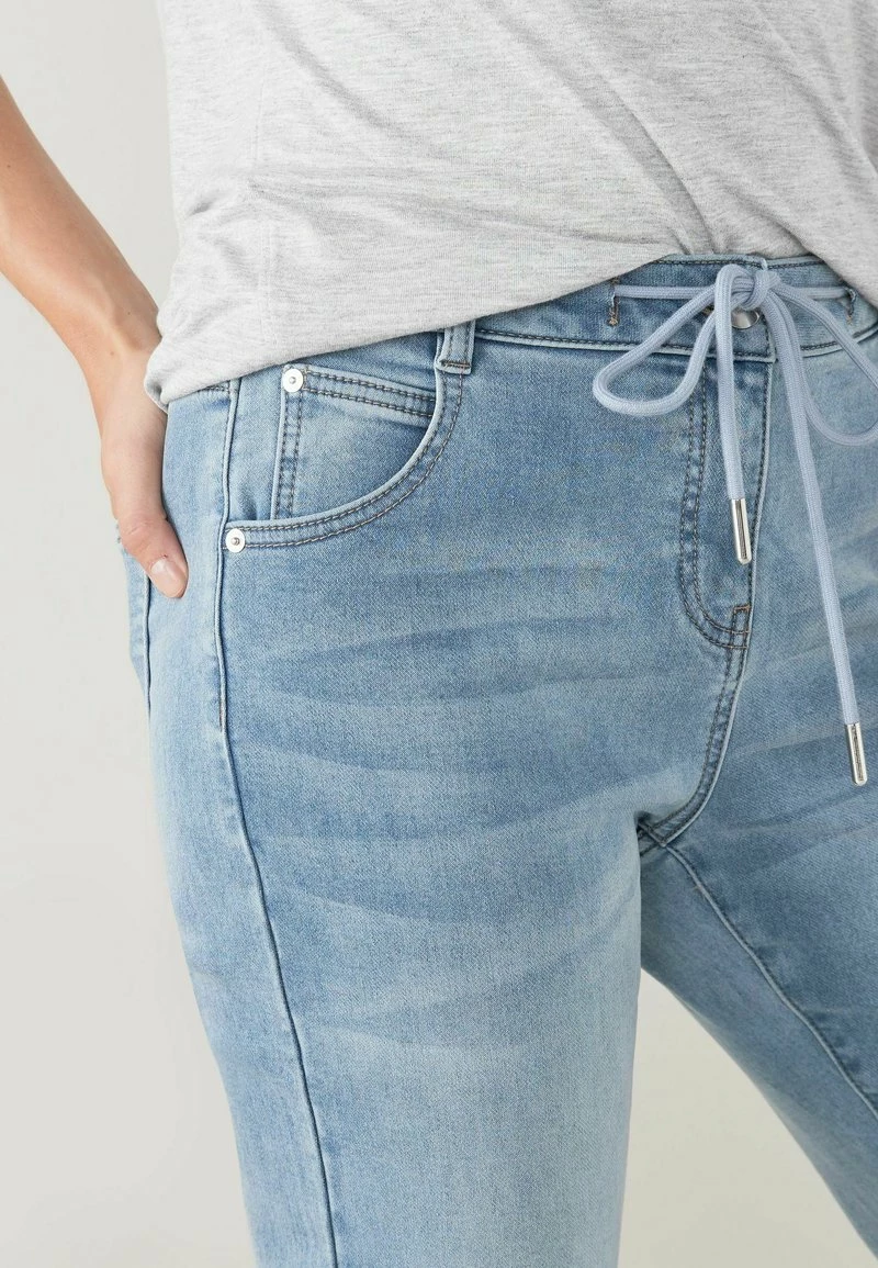 Next Damen Jeans Tapered Fit - Blue Denim – Bild 3