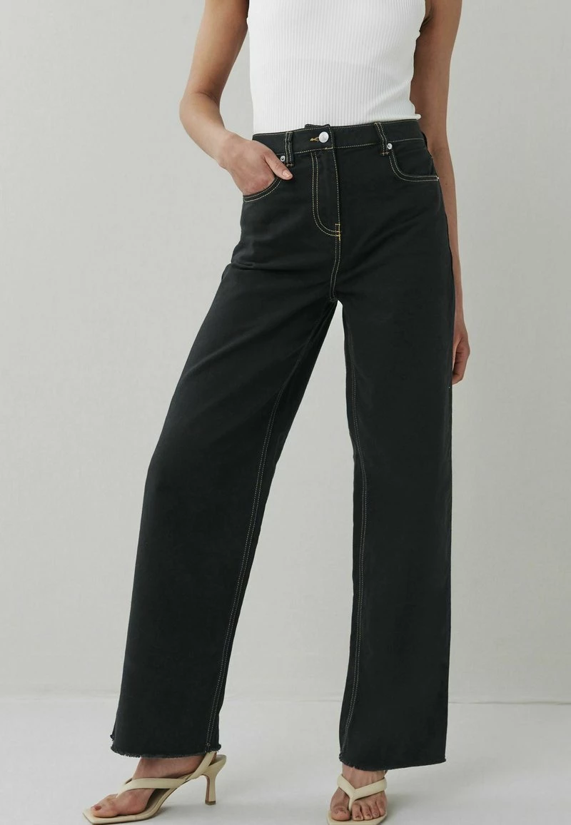Next Damen Flared Jeans - Black