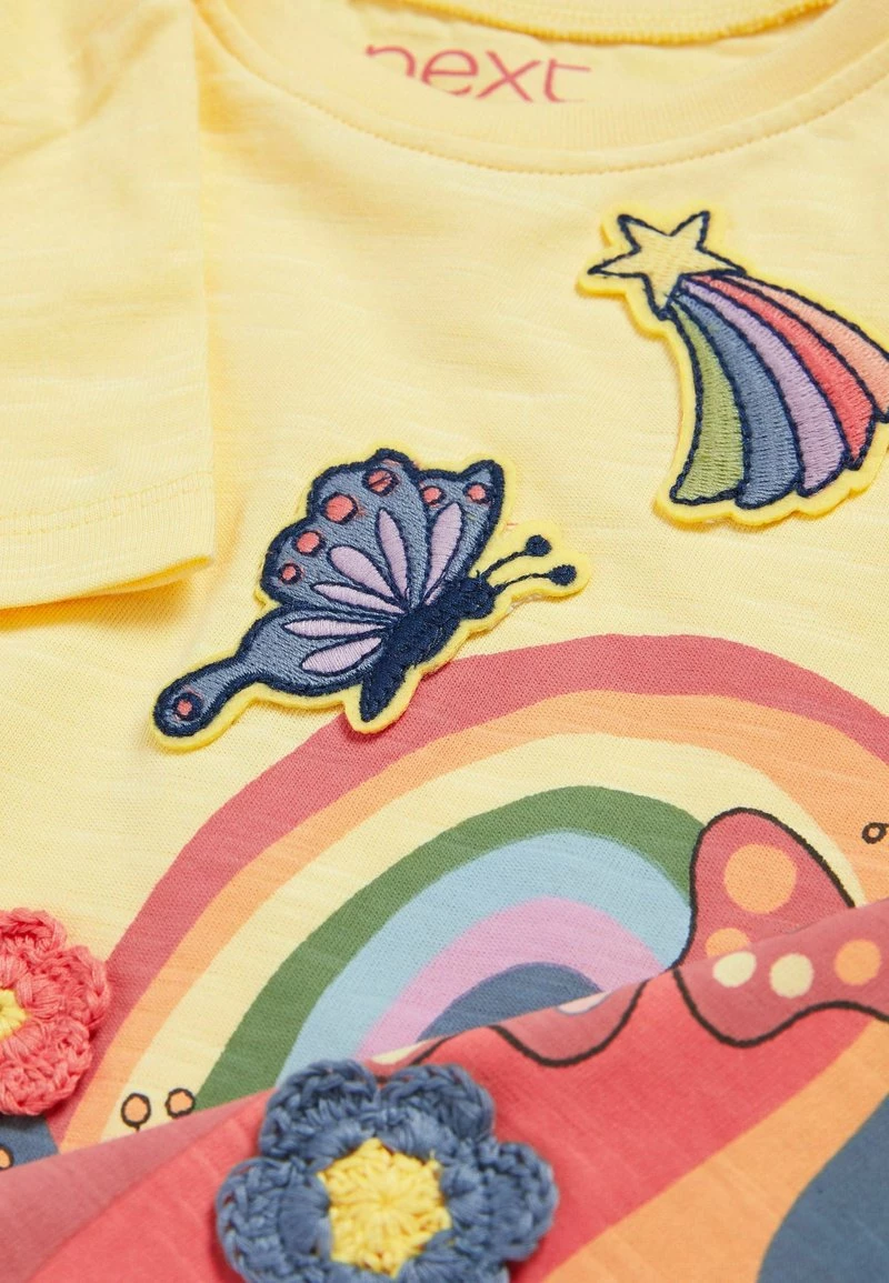 Next Kinder APPLIQUé (3MTHS-7YRS) - T-Shirt Print - Yellow Crochet Butterfly – Bild 3