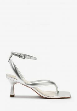 Next Damen SIGNATURE TOE POST - Pumps - Silvercoloured