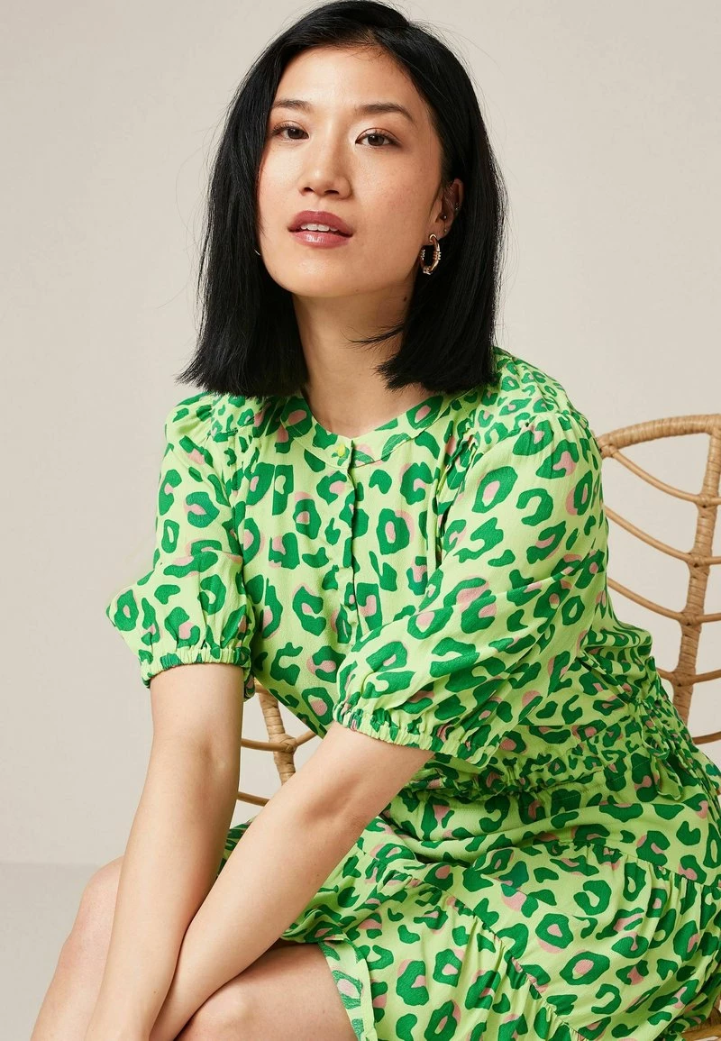 Next Damen TIERED - Freizeitkleid - Green Animal – Bild 3