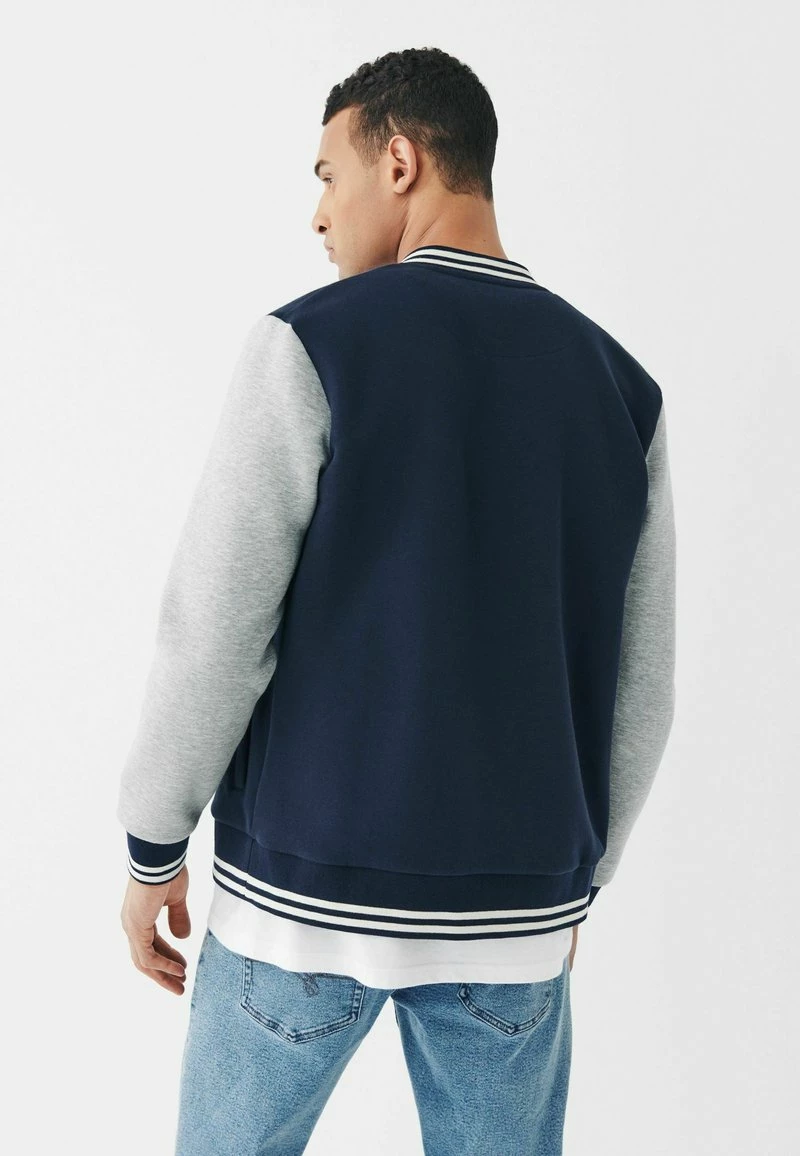 Next Bomberjacke - Navy Blue Grey | Herren – Bild 3