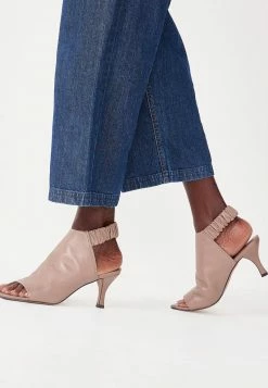 Next Damen Riemensandalette - Taupe