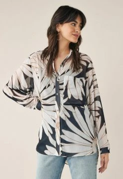 Next SHEER LONGLINE - Hemdbluse - Black Floral | Damen