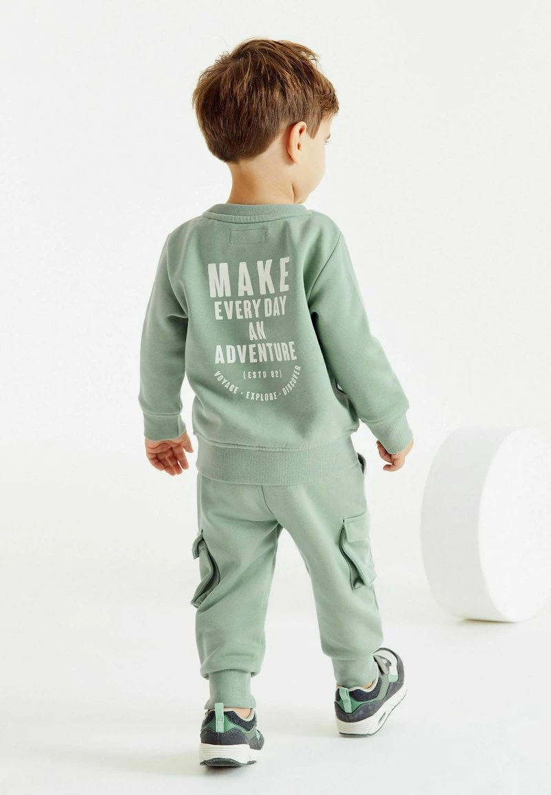 Next Kinder SET - Trainingsanzug - Green – Bild 2