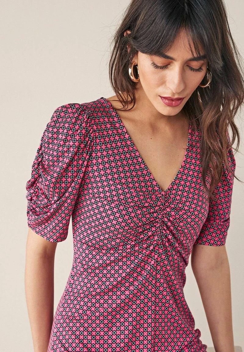 Next SHORT SLEEVE TEA - Freizeitkleid - Pink Geometric Print | Damen – Bild 2
