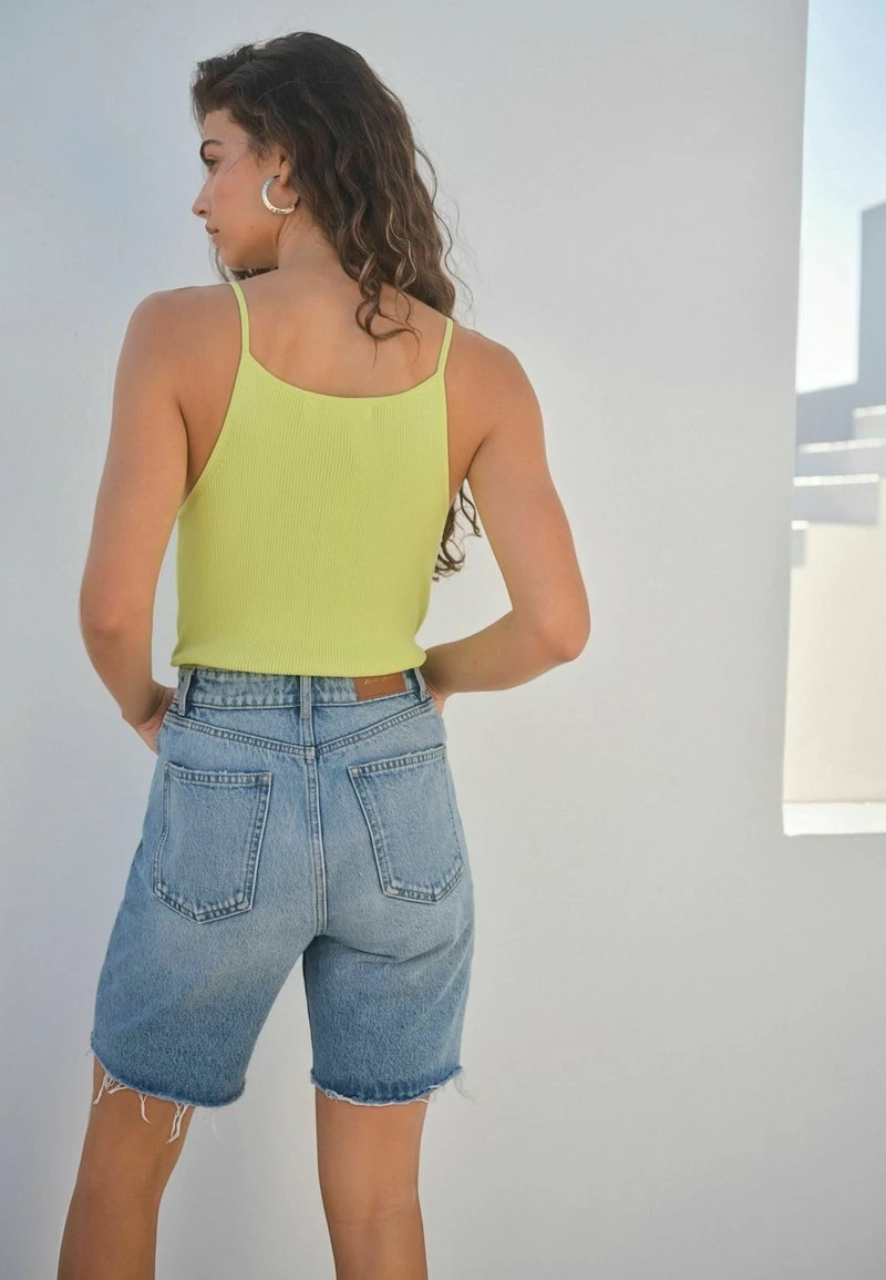 Next Jeans Shorts - Bleach Blue | Damen – Bild 2