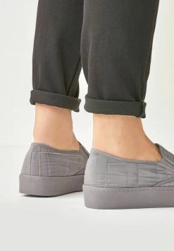 Next FOREVER COMFORT CHUNKY QUILTED - Sneaker Low - Grey | Damen