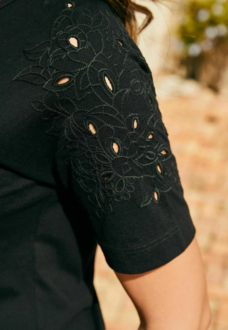 Next Damen BRODERIE - Maxikleid - Black – Bild 3