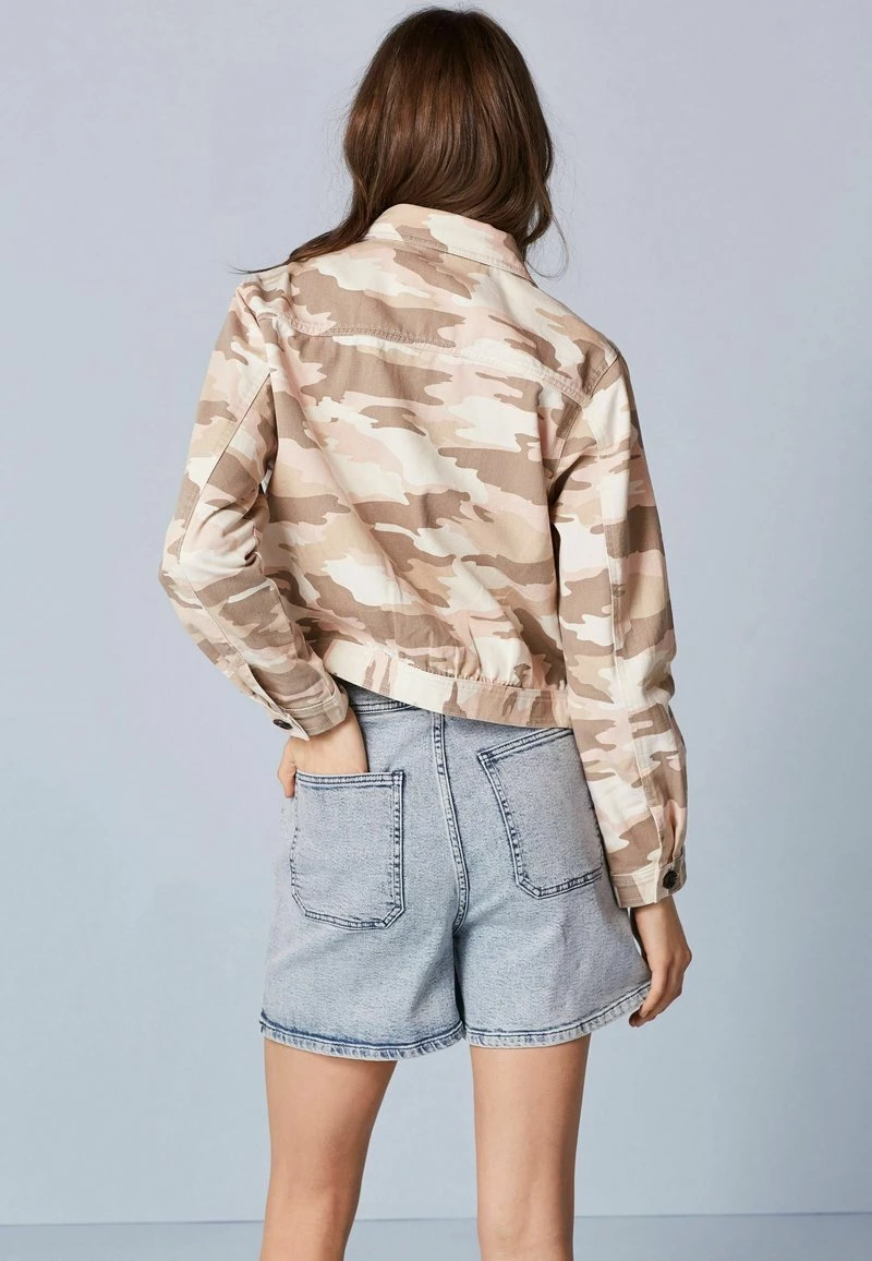 Next Damen Jeansjacke - Pink Camo – Bild 2