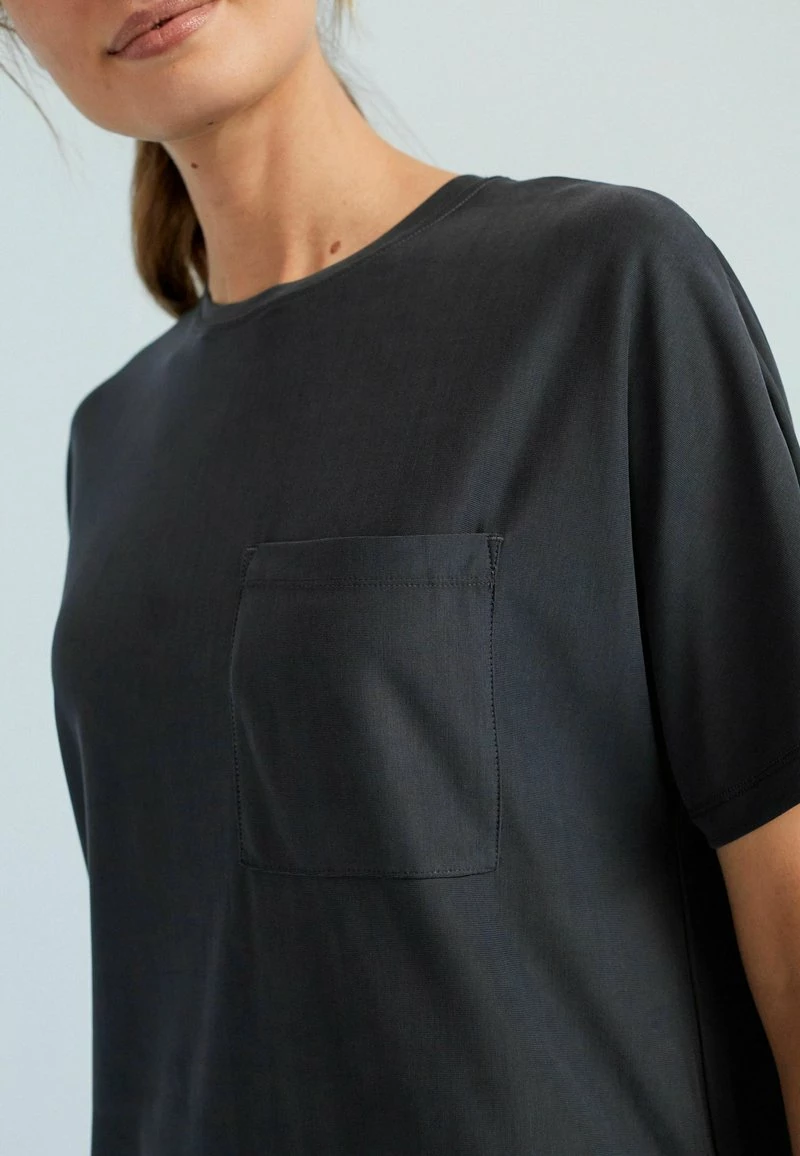 Next T-Shirt Basic - Black | Damen – Bild 4